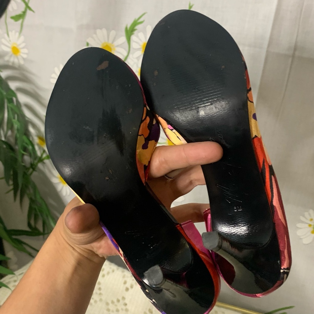 Marc Fisher colorful jewel tone peep toe heels - Picture 11 of 12